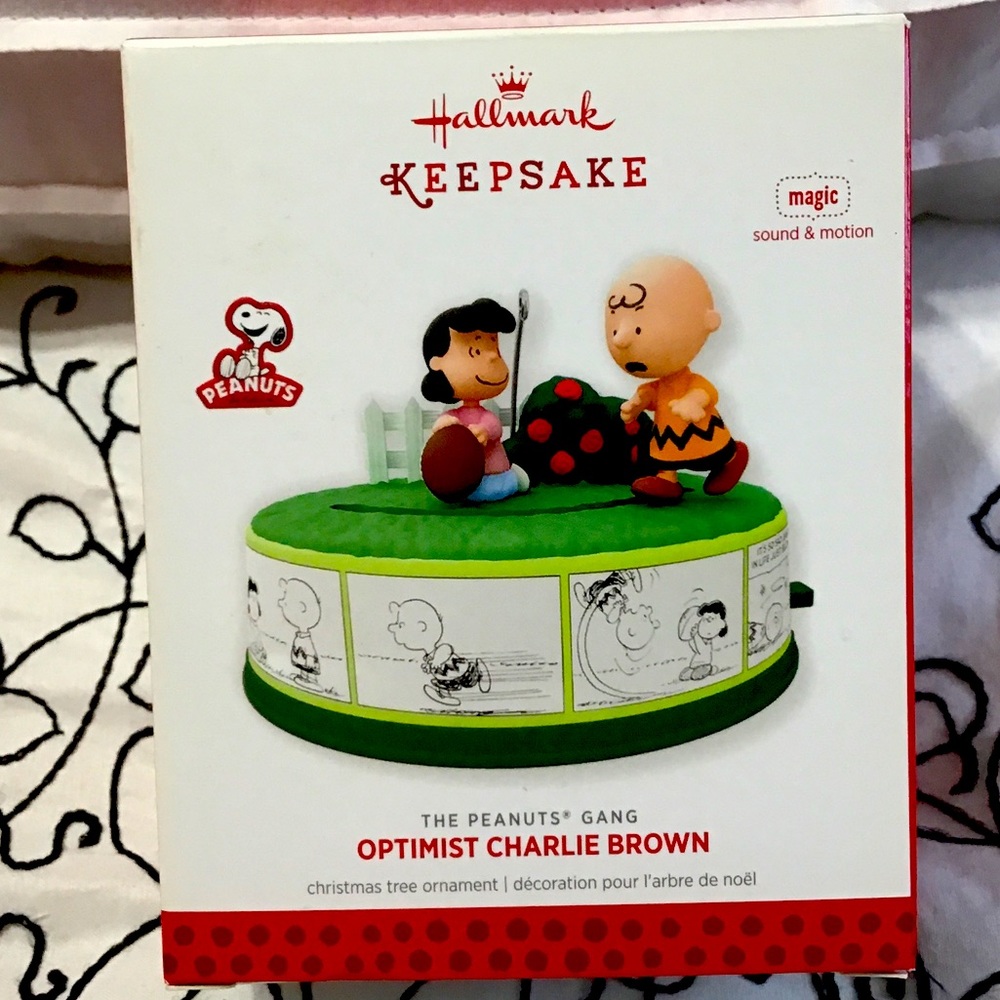 SOLD HALLMARK KEEPSAKE CHARLIE BROWN ORNAMENT